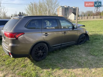 Авто Mitsubishi Outlander 2018 № 7613422