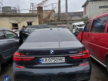 Авто BMW 7 Series 2015 № 7613591