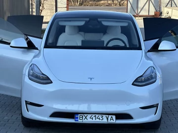 Авто Tesla Model Y 2021 № 7613666