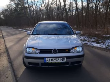 Авто Volkswagen Golf 2002 № 7613727