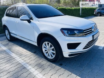 Авто Volkswagen Touareg 2015 № 7614205