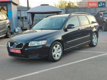 Авто Volvo V50 2010 № 7614383