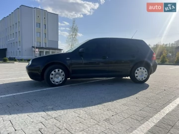 Авто Volkswagen Golf 2002 № 7614435