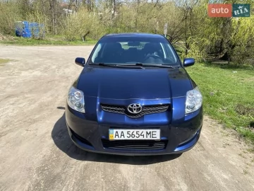 Авто Toyota Auris 2009 № 7614463