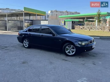 Авто BMW 7 Series 2004 № 7614601