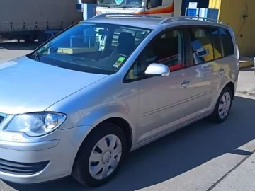 Авто Volkswagen Touran 2008 № 7614617