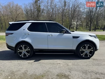 Авто Land Rover Discovery 2017 № 7614849