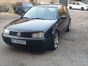 Авто Volkswagen Golf 2000 № 7614896