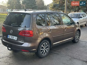 Авто Volkswagen Touran 2011 № 7614956