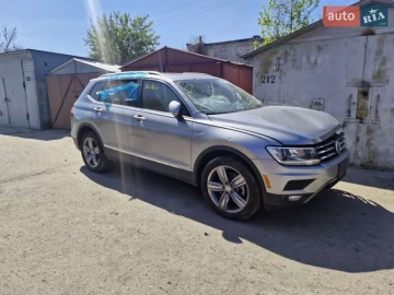 Авто Volkswagen Tiguan 2021 № 7614957