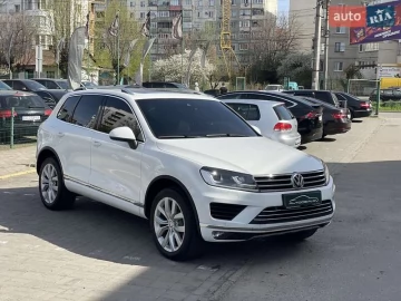 Авто Volkswagen Touareg 2014 № 7615406
