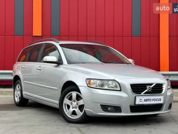 Авто Volvo V50 2008 № 7615502