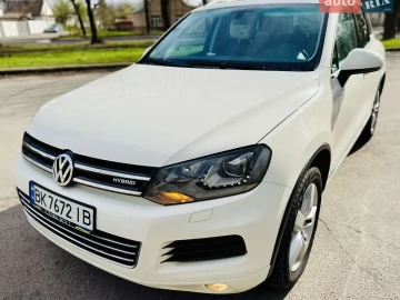 Авто Volkswagen Touareg 2012 № 7615811