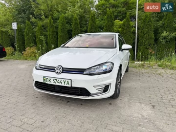 Авто Volkswagen E-Golf 2019 № 7616163