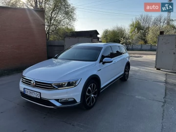 Авто Volkswagen Passat Alltrack 2018 № 7616216
