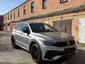 Авто Volkswagen Tiguan 2021 № 7616251