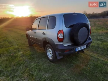 Авто Chevrolet Niva 2012 № 7616294