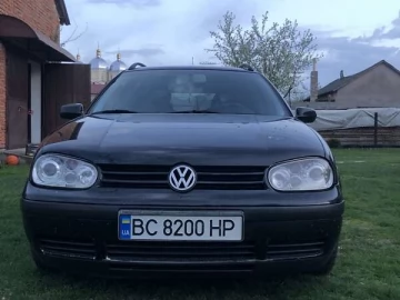 Авто Volkswagen Golf 2000 № 7616599