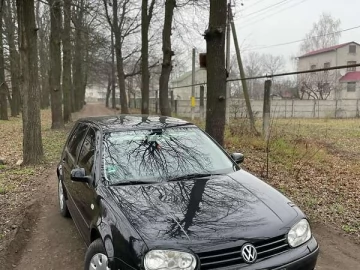 Авто Volkswagen Golf 2000 № 7616623