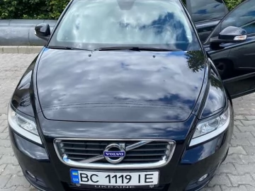 Авто Volvo V50 2011 № 7616874