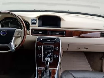 Авто Volvo Xc70 2014 № 7616940
