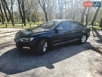 Авто Volkswagen Passat 2018 № 7617163