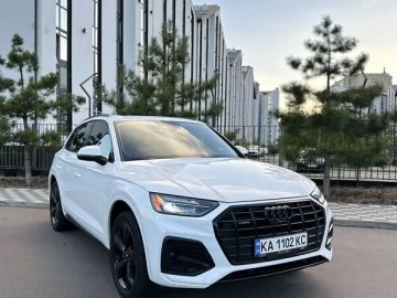 Авто Audi Q5 2021 № 7617182