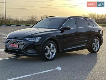 Авто Audi Q8 E-Tron 2023 № 7617308