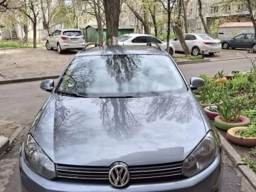 Авто Volkswagen Golf 2010 № 7617358
