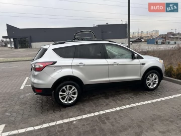 Авто Ford Escape 2017 № 7617385