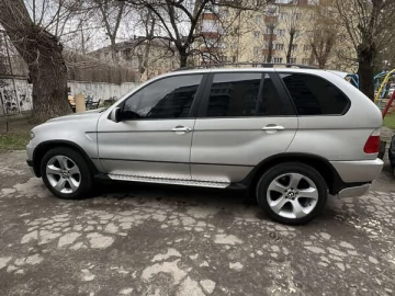 Авто BMW X5 2000 № 7617500