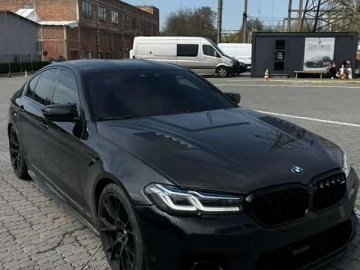Авто BMW M5 2019 № 7618191