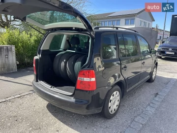 Авто Volkswagen Touran 2006 № 7618240