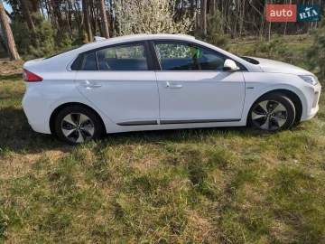 Авто Hyundai Ioniq 2016 № 7618345