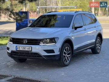 Авто Volkswagen Tiguan 2018 № 7618684