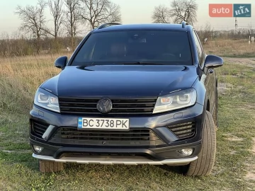 Авто Volkswagen Touareg 2012 № 7618688