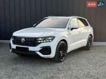 Авто Volkswagen Touareg 2018 № 7618739