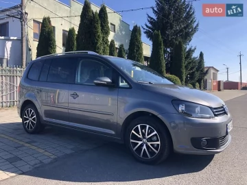 Авто Volkswagen Touran 2013 № 7618849