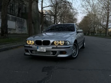 Авто BMW 5 Series 1999 № 7618988