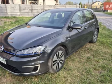 Авто Volkswagen E-Golf 2014 № 7619008