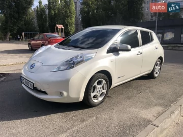 Авто Nissan Leaf 2014 № 7619075
