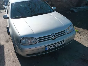Авто Volkswagen Golf 2002 № 7619184