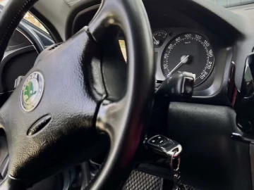 Авто Skoda Octavia 2003 № 7619703