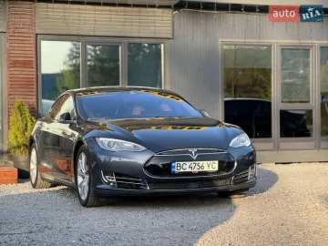 Авто Tesla Model S 2015 № 7620035