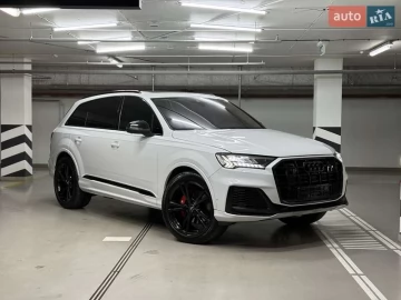 Авто Audi Q7 2022 № 7620169