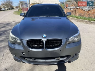 Авто BMW 5 Series 2003 № 7620200
