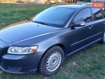 Авто Volvo V50 2012 № 7620282