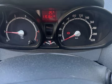 Авто Ford Fiesta 2011 № 7620354