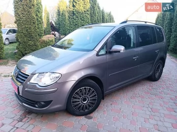 Авто Volkswagen Touran 2008 № 7620355