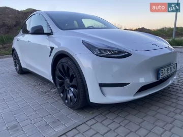Авто Tesla Model Y 2020 № 7620418